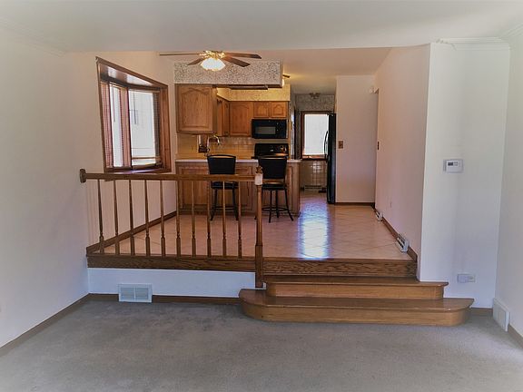 2nd image of 5329 W Oakdale Dr
