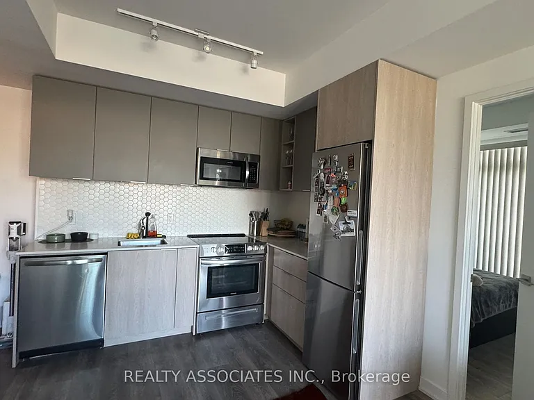 30 Ordnance St #1009 — Photo 5