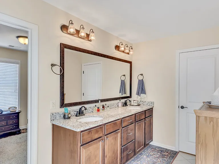 111 Martello Rd — Photo 30