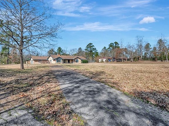 3rd image of 408 Ponderosa Dr