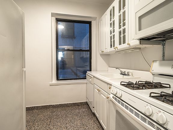 5th image of 142 E 27th St APT 2F