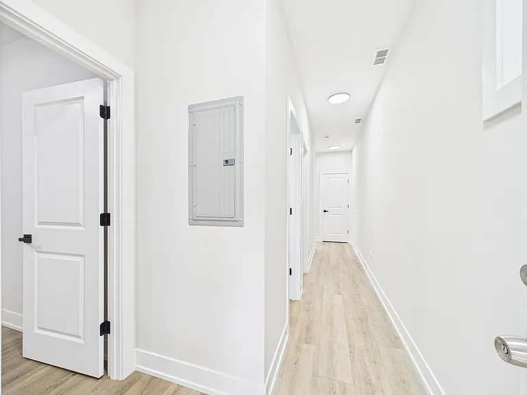 6624 S Champlain Ave #B — Photo 15