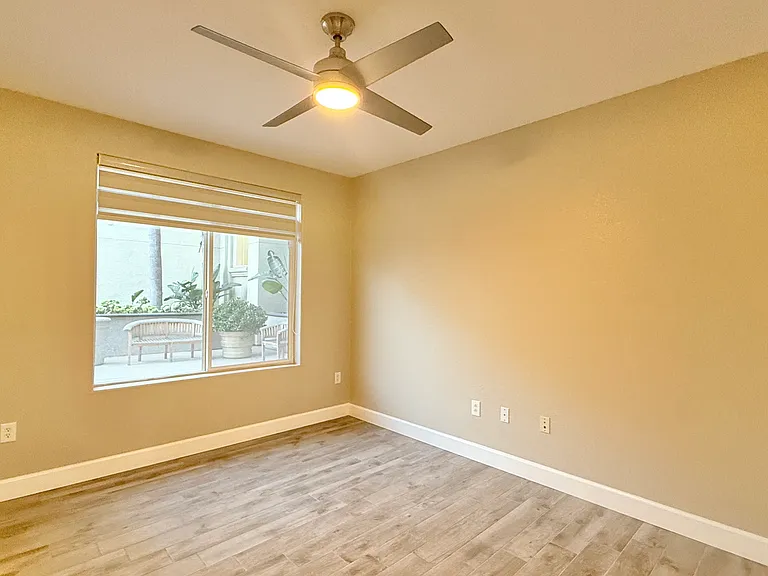9263 Regents Rd #B105 — Photo 13
