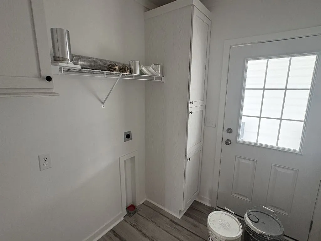 3 bed, 2.5 bath, 1460 sqft, $1,599 — Photo 3