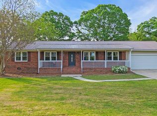 263 Inn Cir, Fountain Inn, SC 29644