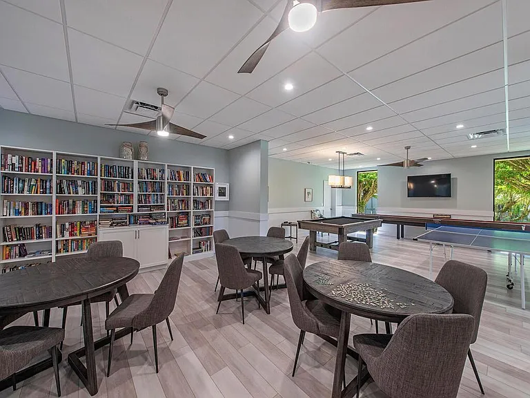 555 Park Shore Dr #508 — Photo 17