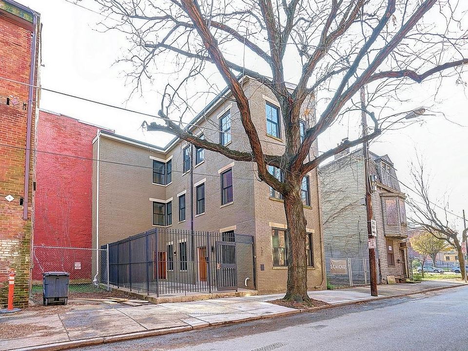 1st image of 121 Green St