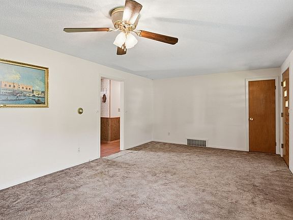 5th image of 315 Porter Rd