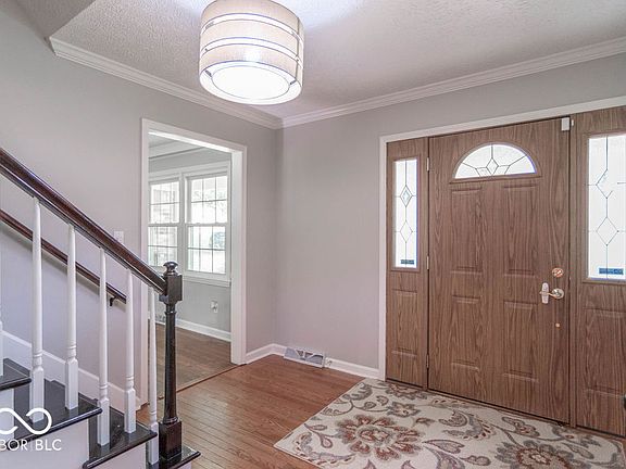 4th image of 7049 Kingswood Cir