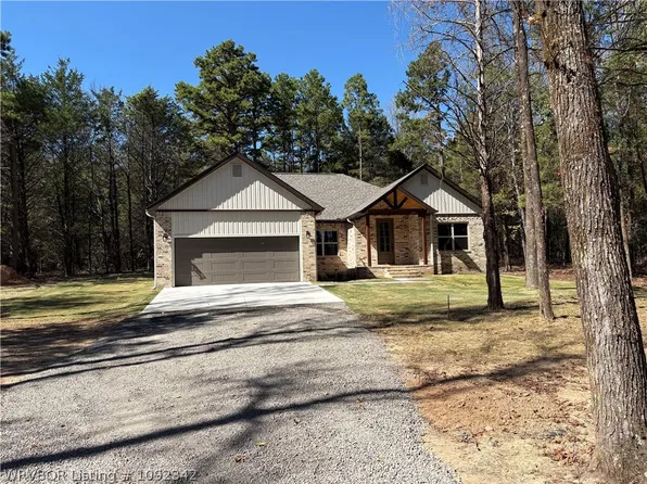 7248 Sara Ln, Mulberry, AR 72947