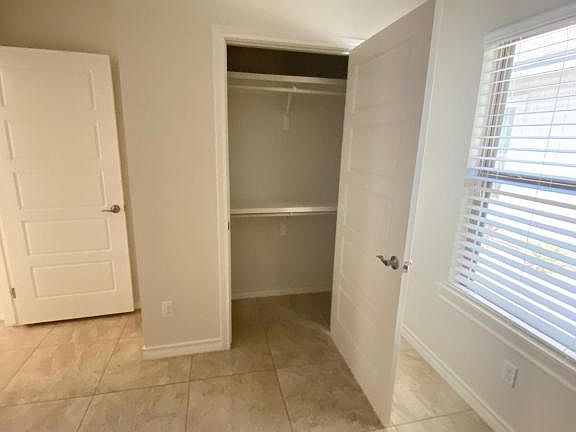 5th image of 1013 E La Cantera Ave APT 2