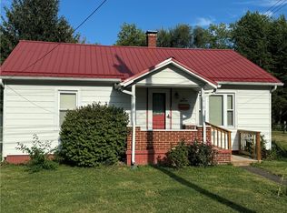 216 N Austin St, Paris, IL 61944