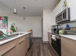 406 Mystic Ave #304, Somerville, MA 02145