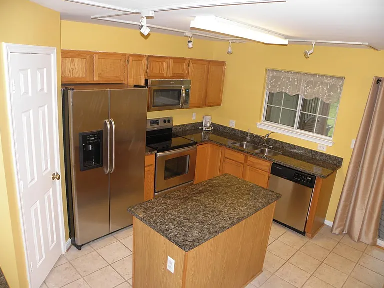13105 Wren Hollow Ln #TOWNHOUSE — Photo 6