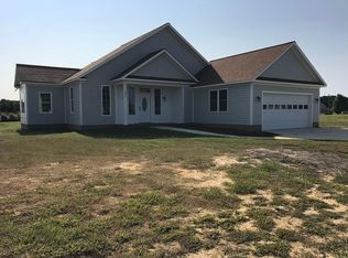 825 Ladle Dr, Greenville, NC 27858