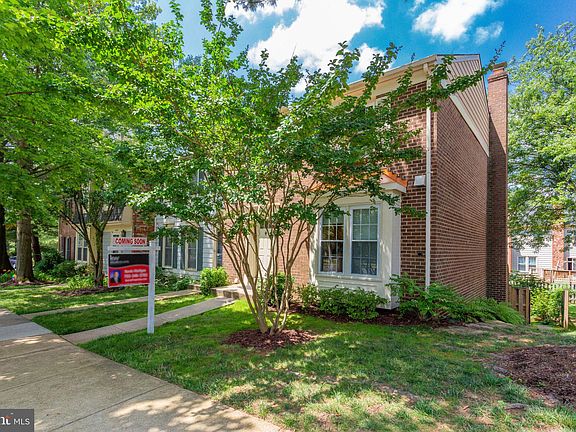4th image of 9684 Scotch Haven Dr