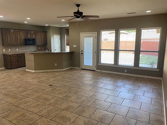 4th image of 3509 Coquina Ln