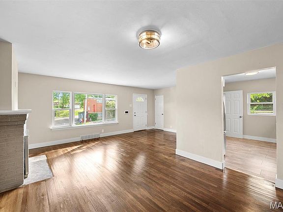 4th image of 7135 Groveland Dr