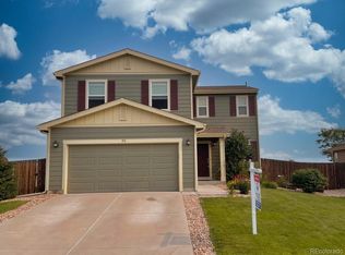 876 Lonewolf Cir, Lochbuie, CO 80603