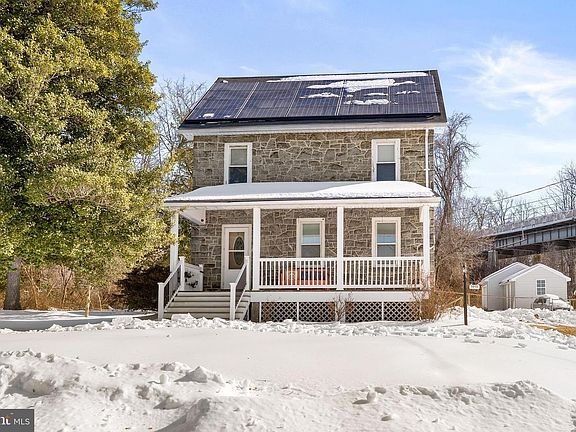 2nd image of 1010 Frenchtown Rd