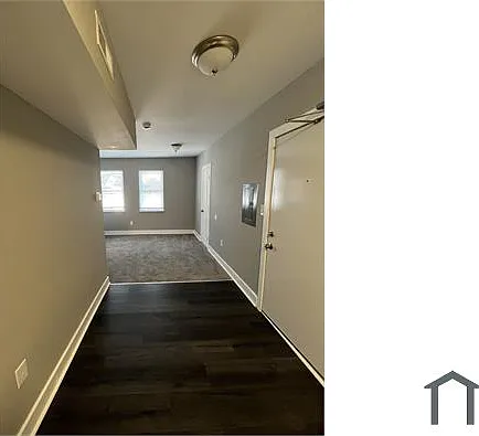 5055 Bass Pl SE #1 — Photo 2