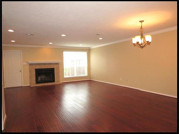 3rd image of 15320 Gorham Dr