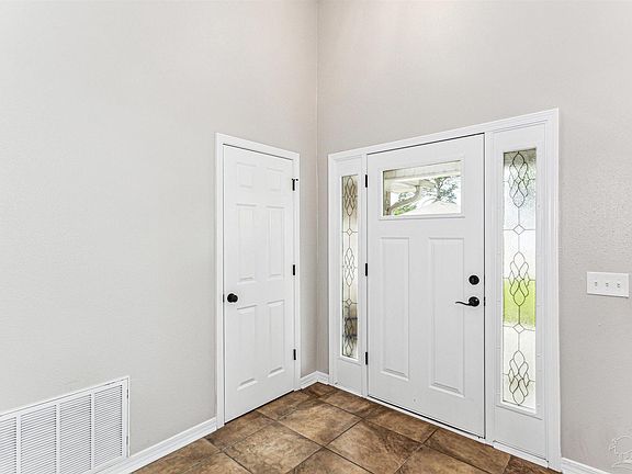 5th image of 2418 Portobella Pl