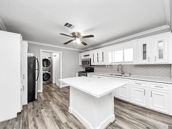 5th image of 311 N Milby St