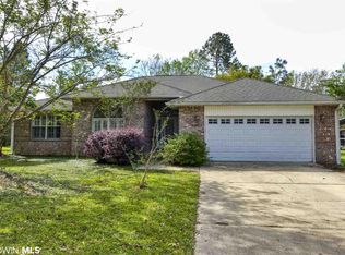 10675 Aloe Ln, Lillian, AL 36549