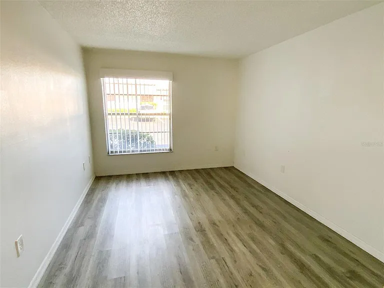6036 Chesham Dr #5 — Photo 11