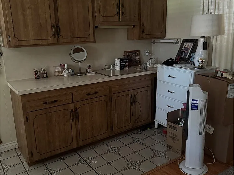 2011 E Orange Grove Ave — Photo 14