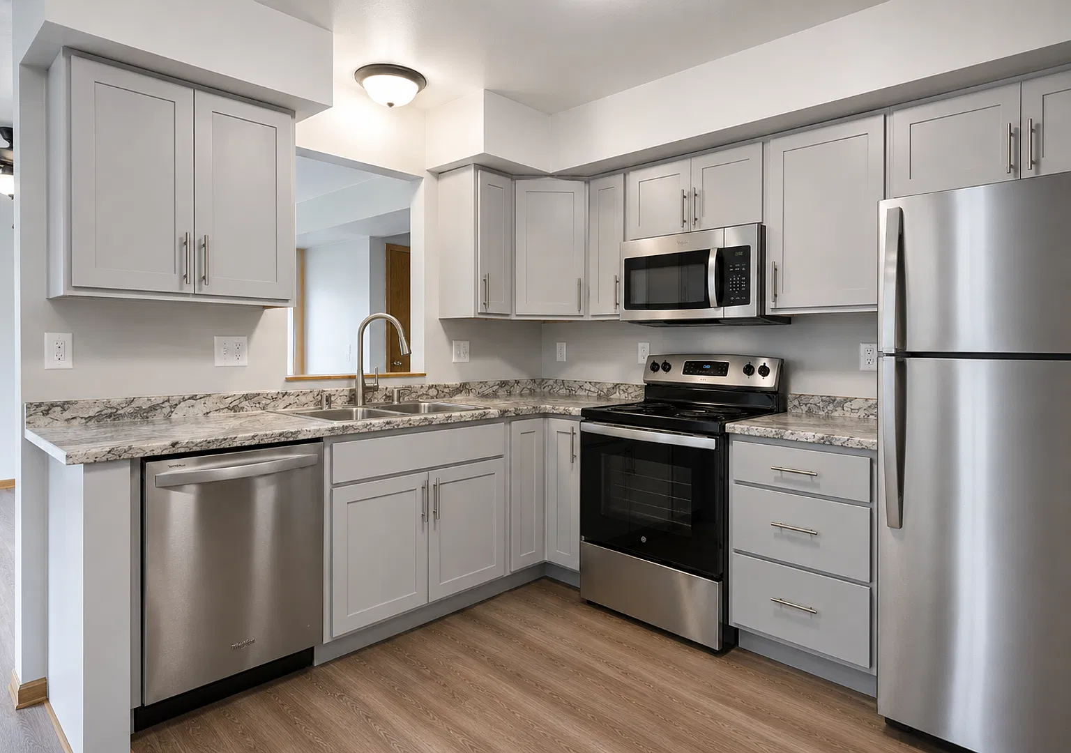 3 Bed, 1.5 Bath Remodeled Townhome in Dane (Re-Rental) — Photo 1