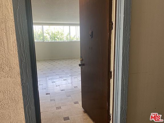 3rd image of 5950 Canterbury Dr APT C313