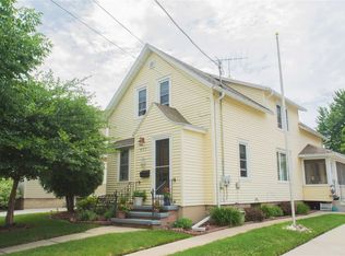 615 5th St, Menasha, WI 54952