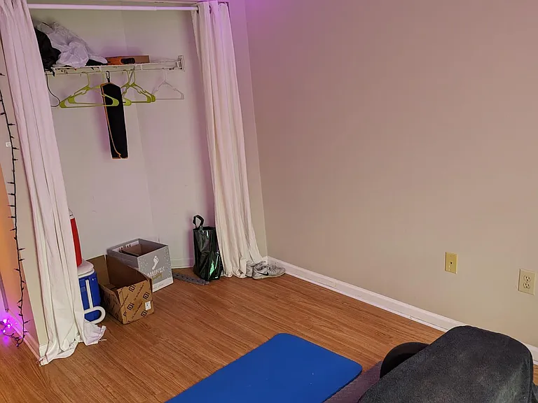205 Simpson Ave #211 — Photo 9