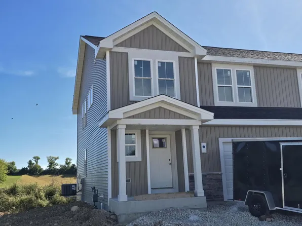 548 Harvest LANE, Hartford, WI 53027