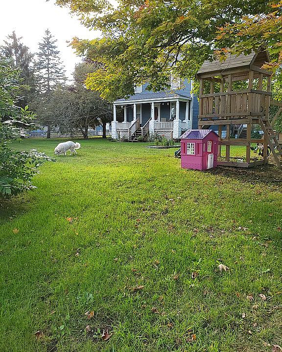1st image of 921 S 1st Ave