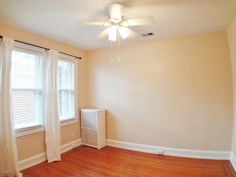 2450 Glenmary Ave #5 — Photo 9