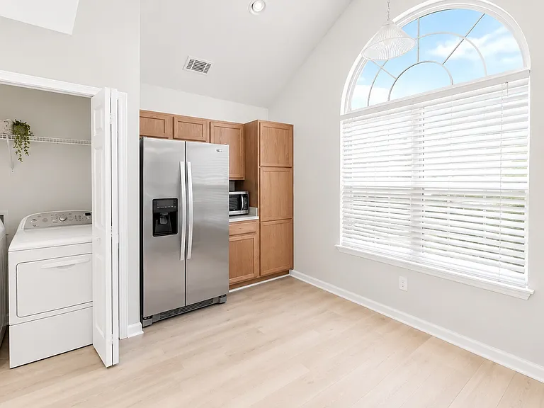 11117 Saintsbury Pl — Photo 3