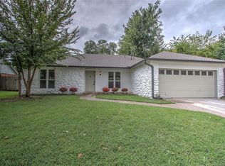 10156 E 25th St, Tulsa, OK 74129