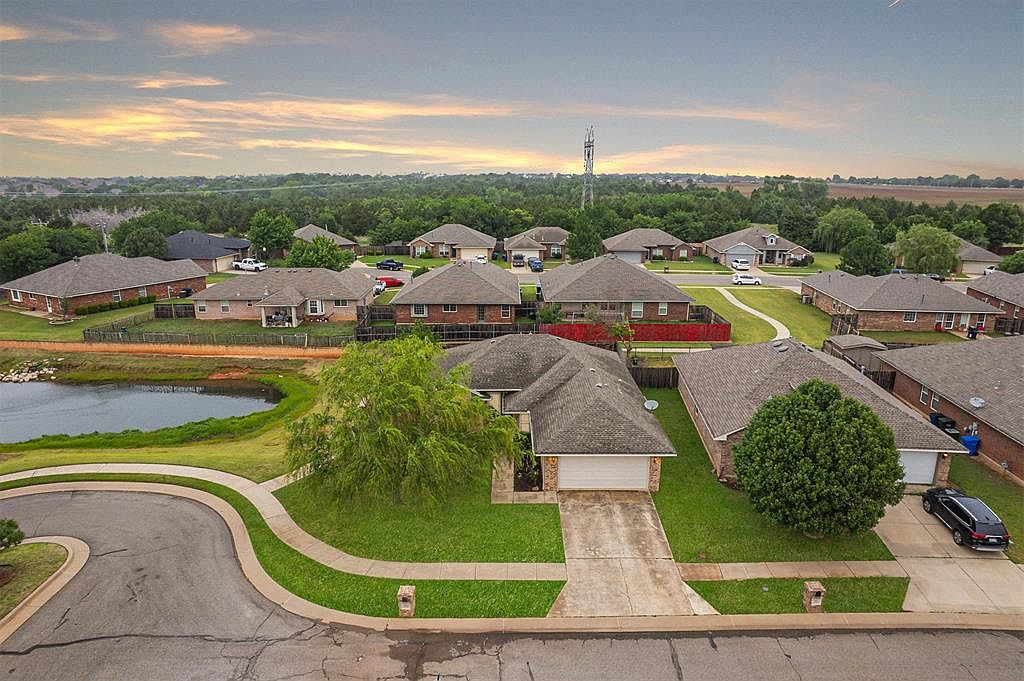 2369 Blue Jay Dr, Edmond, OK 73012 | Zillow