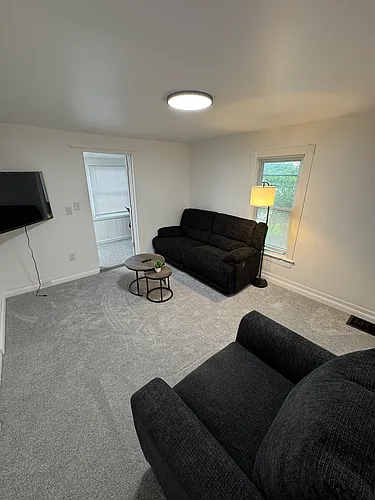 92 Crocker Ave #2 Photo 1