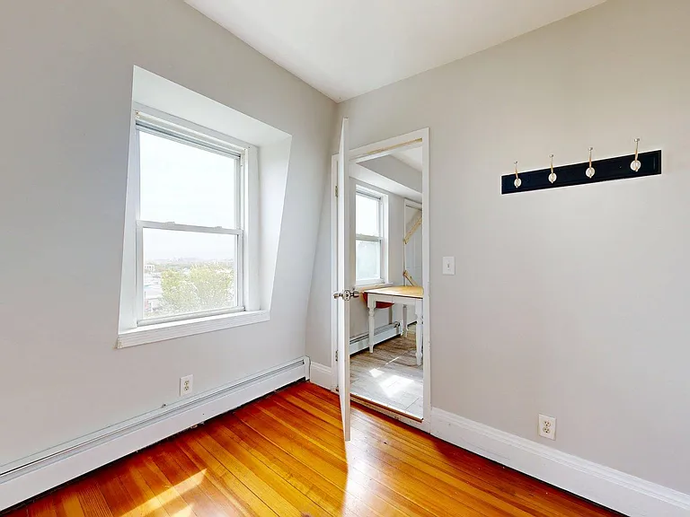 171 Trenton St #3 — Photo 10