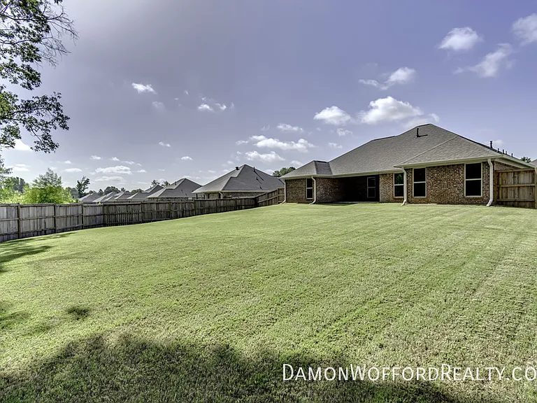 538 Patrick Farms Dr — Photo 6