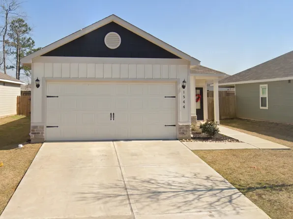 15468 Maple Terrace Dr, Conroe, TX 77303