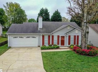213 Clear Lake Dr, Simpsonville, SC 29680