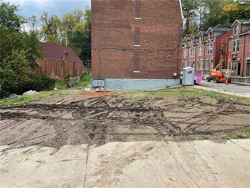 2017 N Charles St photo 1