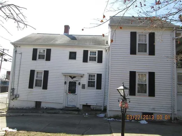 504 Douglas Ave, Providence, RI 02908
