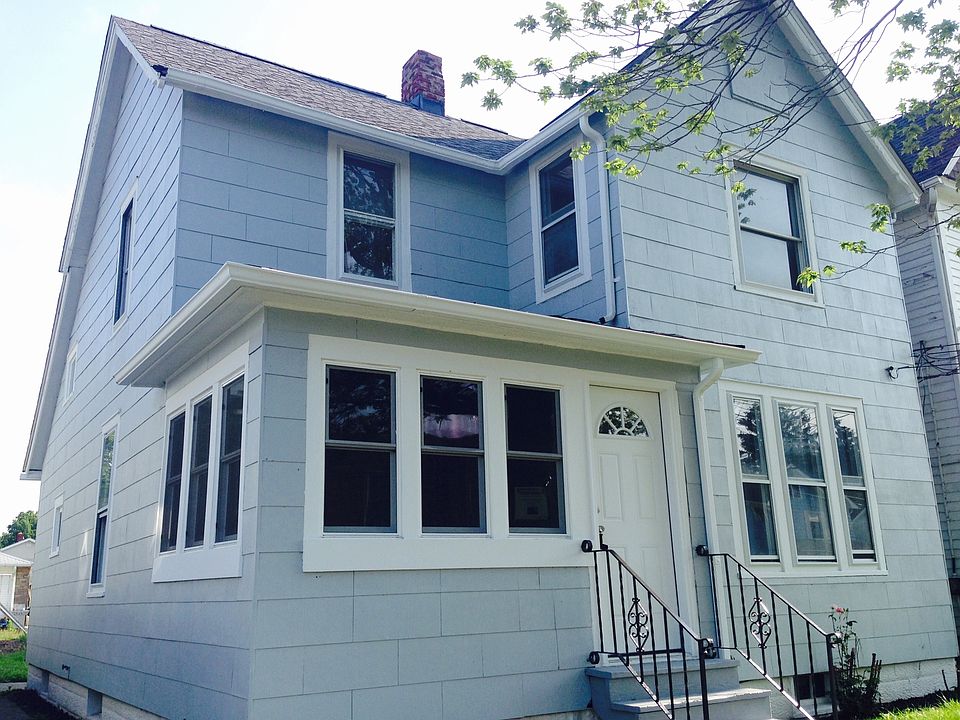 1st image of 323 New Fourth St
