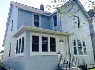 323 New Fourth St, Fairport Harbor, OH 44077